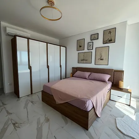 شقة Sea La Vie - Elegant Beachfront Family Apartment, Shengjin