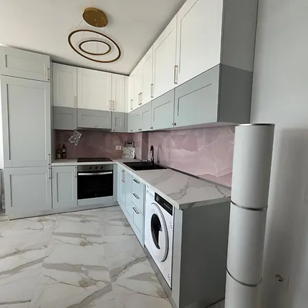 شقة Sea La Vie - Elegant Beachfront Family Apartment, Shengjin Lezhë