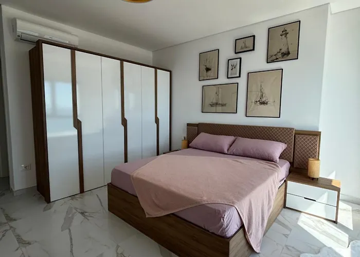 Apartment Sea La Vie - Elegant Beachfront Family Apartment, Shengjin