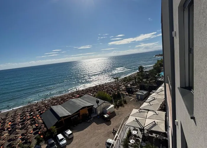 Appartement Sea La Vie - Elegant Beachfront Family Apartment, Shengjin *