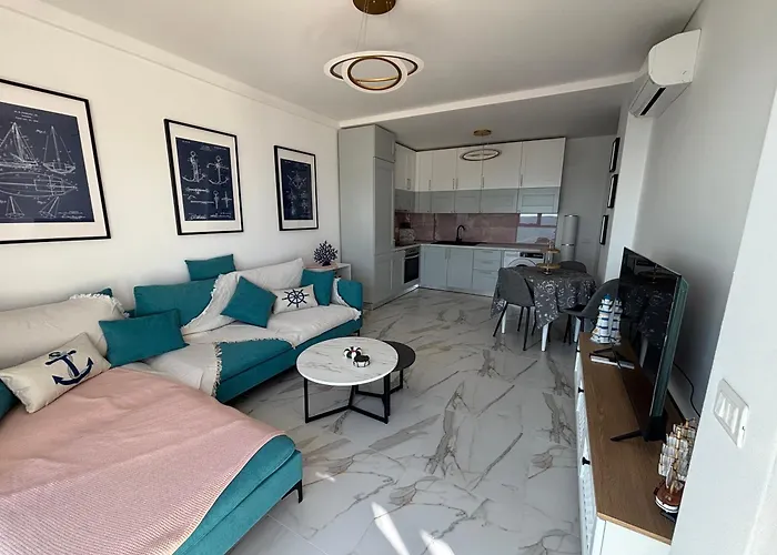 Appartement Sea La Vie - Elegant Beachfront Family Apartment, Shengjin *